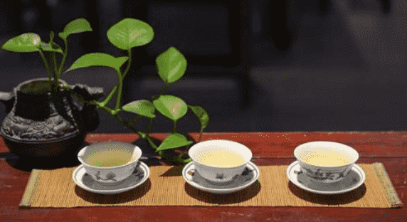 买茶叶的时候，怎么选茶叶适合自己？
