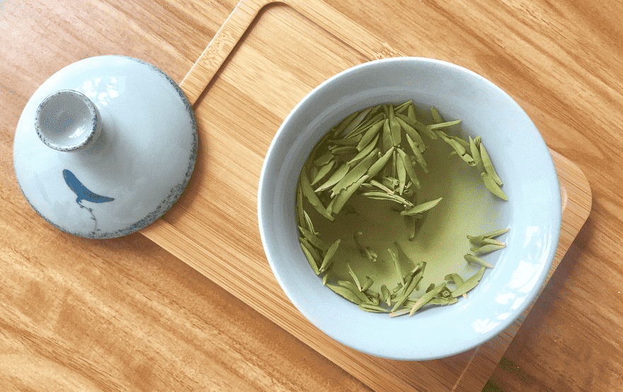 竹叶青茶用多少度的水泡合适