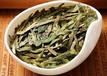 绿茶老竹大方茶过期了能喝吗？