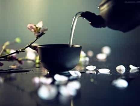 教你如何品茶 正确品茶方法是艺术的升华，精神和灵魂的