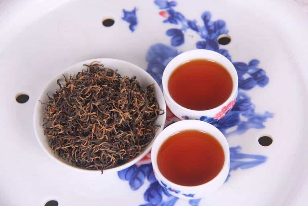 红茶绿茶白茶黑茶黄茶是按什么分类的