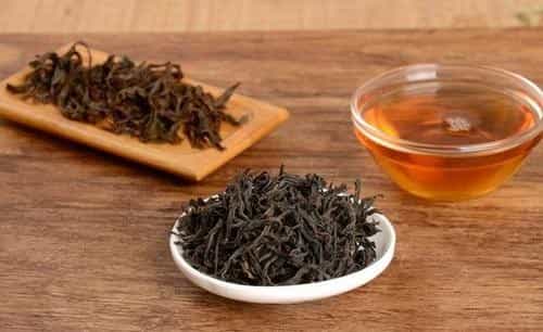 正山小种的茶汤是什么颜色？