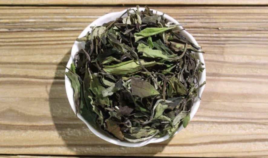 白茶属于绿茶还是红茶
