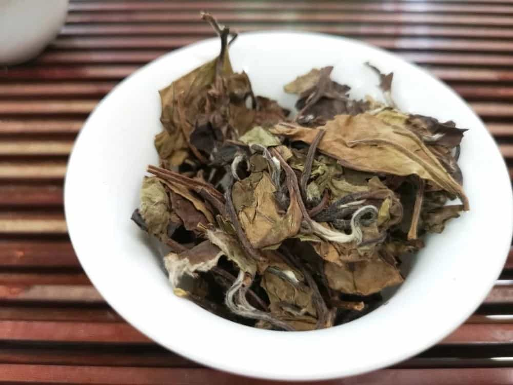 福鼎白茶饼怎么弄碎