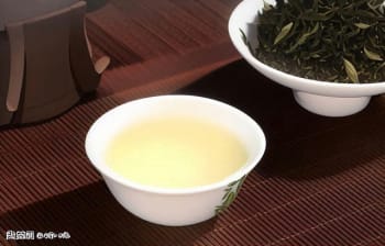 探究绿茶最佳泡茶温度：如何以水温调配出最佳口感？