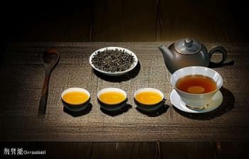 用传统方法制作美味红茶